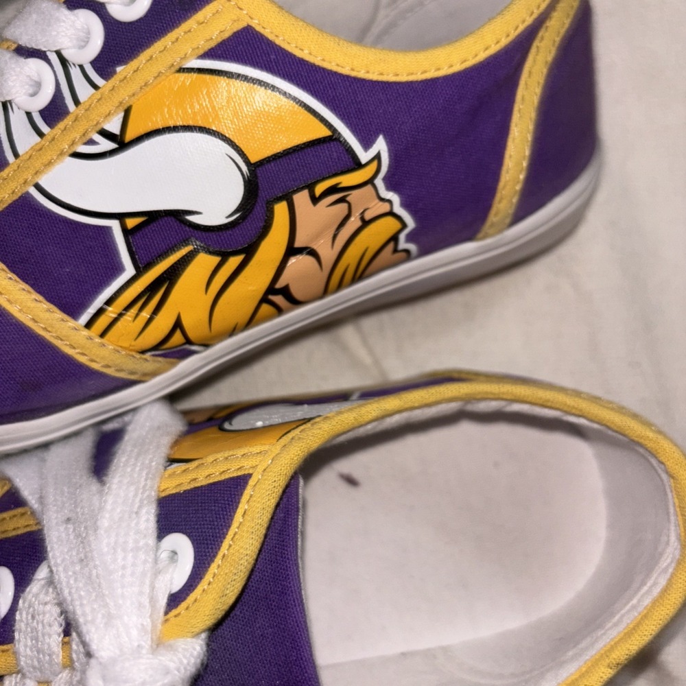 NFL Womens Sz 6.5 Minnesota I Love The Vikings Football Canvas Shoes Purple - Picture 6 of 13